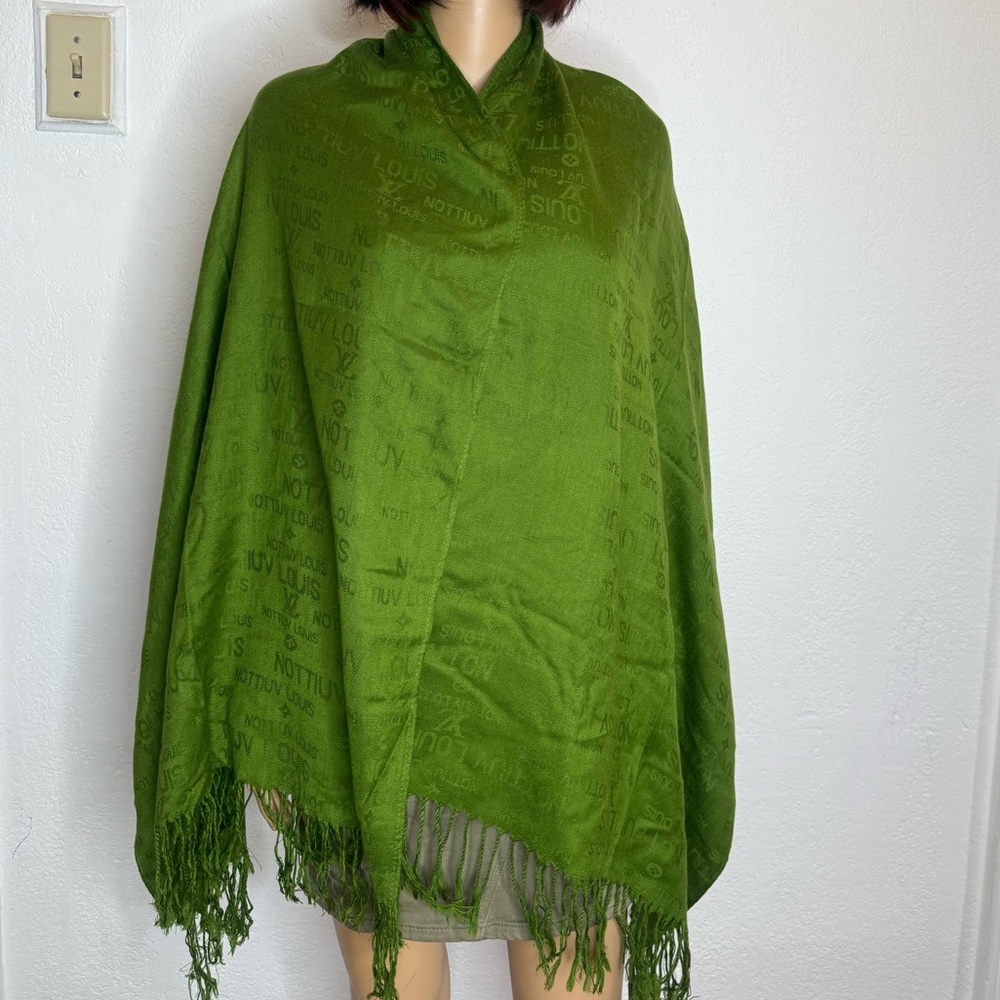 Louis Vuitton Scarf Shawl Wrap LV Monogram Fringe Green 67.5X26 Inches - Picture 4 of 15